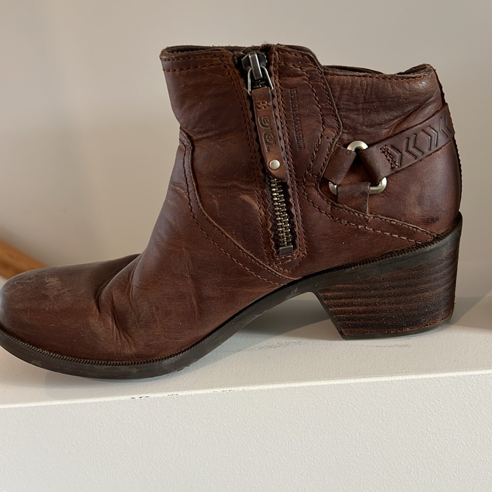 TEVA-BROWN LEATHER ANKLE BOOTS - Picture 5 of 14